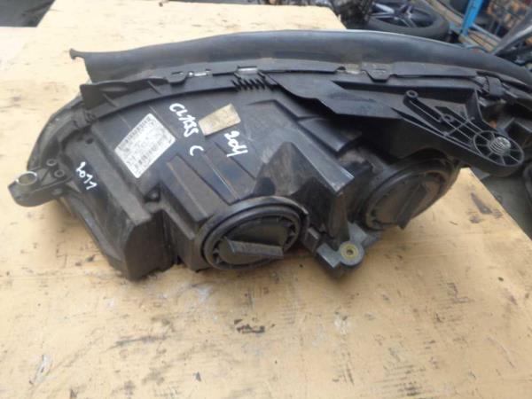 PHARE DROIT MERCEDES - Vue 2